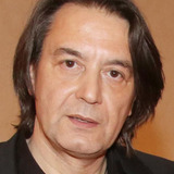 Γιάννης Κότσιρας — Singer