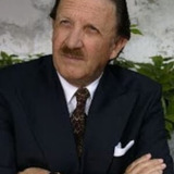 Filipe Ferrer — Newspaper Director