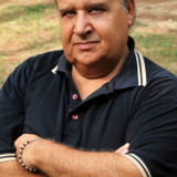 Luis Molteni — Direttore del giornale