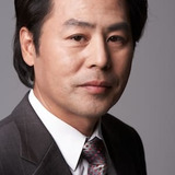 박기륭 — Supermarket Employee