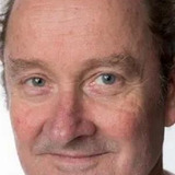Paul Blackwell — Vanessa's Manager