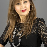 Nina Kumar — Morocco Market Customer