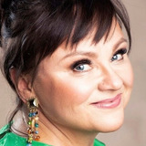 Anna-Leena Sipilä — Ms. Vaaksanheimo