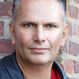 Томми Байиокос — Kacandes Diner Man (uncredited)