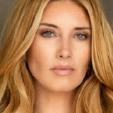 Bianca de la Garza — Entertainment Journalist