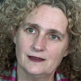 Tiffany Tavernier — Une enfant