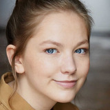 Elsa Houben — Agathe