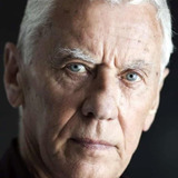 Paul Hüttel — Hotel Doorman