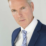 Ryan Hollyman — Mr. Summers