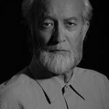 Don Gordon Bell — Soldier (uncredited)