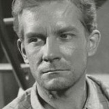 Zbigniew Józefowicz — Resistance Squad Leader (uncredited)