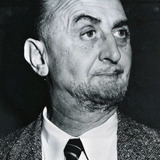 Torben Meyer — Erno a Gypsy (uncredited)