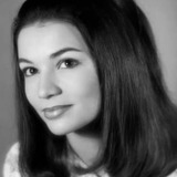 Кристин Деларош — Ingrid Weiß