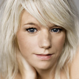 Pernille Vallentin — Scarlett