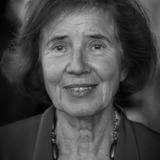Beate Klarsfeld — Self - Journalist und Nazi-Jägerin