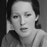 Татьяна Ронами — служащая аэропорта