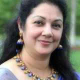 Shanthi Krishna — Vijay Menon's mother
