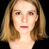 Pamela Tola — Tammen vaimo (voice)