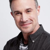 Freddie Prinze Jr. — Fred