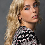 Becky Lindsay — Jill