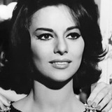 Giovanna Ralli — Angela