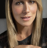 Karina Junker — Fox News Reporter (uncredited)