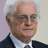 Lionel Jospin — Self (archive footage) (uncredited)