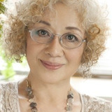 鈴木弘子 — Nanae / Narration (voice)
