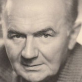 Erich Dunskus — Mann, der den Staffelhund mitbringt