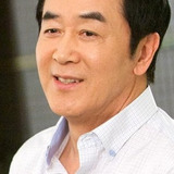 한진희 — Sang-min's Father
