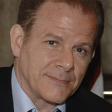 Колин Стинтон — Hotel Clerk