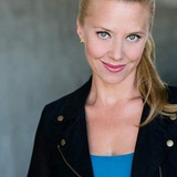 Sirena Irwin — Mom / Girl Fish #7 / Fish #6 / Fat Mom (voice)