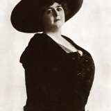 Sylvia Ashton — Signora Bartoni