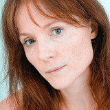 Полина Кутепова — дама с торшером