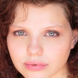 Chloë Levine — Barb