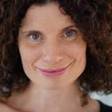 Bénédicte Dessombz — Femme brasserie