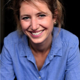 Manon Kneusé — Sophie