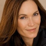 Lisa Stothard — Bus Stop Beauty