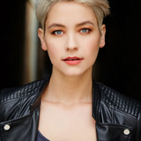 Vivienne Greer — Screaming Woman