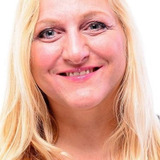 Nicole Holt — Erica's Mom