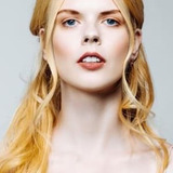 Ayvianna Snow — Model Chloe