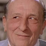 Renato Malavasi — Porter (segment "La visita")