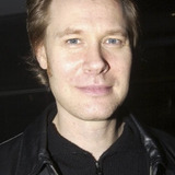 Пол Годдард — Agent Brown