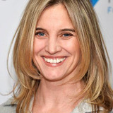 Isabel Gillies — Waitress