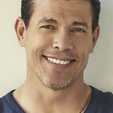 Аль Коронел — Bi-Plane Mechanic (uncredited)