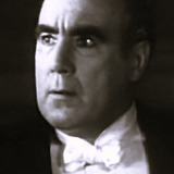 Sydney Jarvis — Police Officer (uncredited)