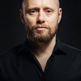 Aksel Hennie — Alex Vogel
