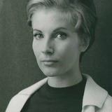 Gunnel Lindblom — Adele Holmström