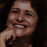 Paula Pretta — Atendente do Posto