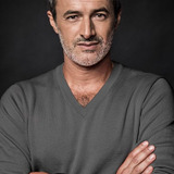 Carlos Alcántara — Himself